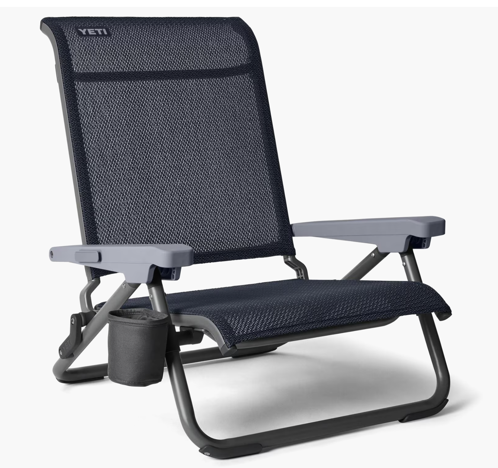 YETI Hondo Reclining Beach Chair in navy